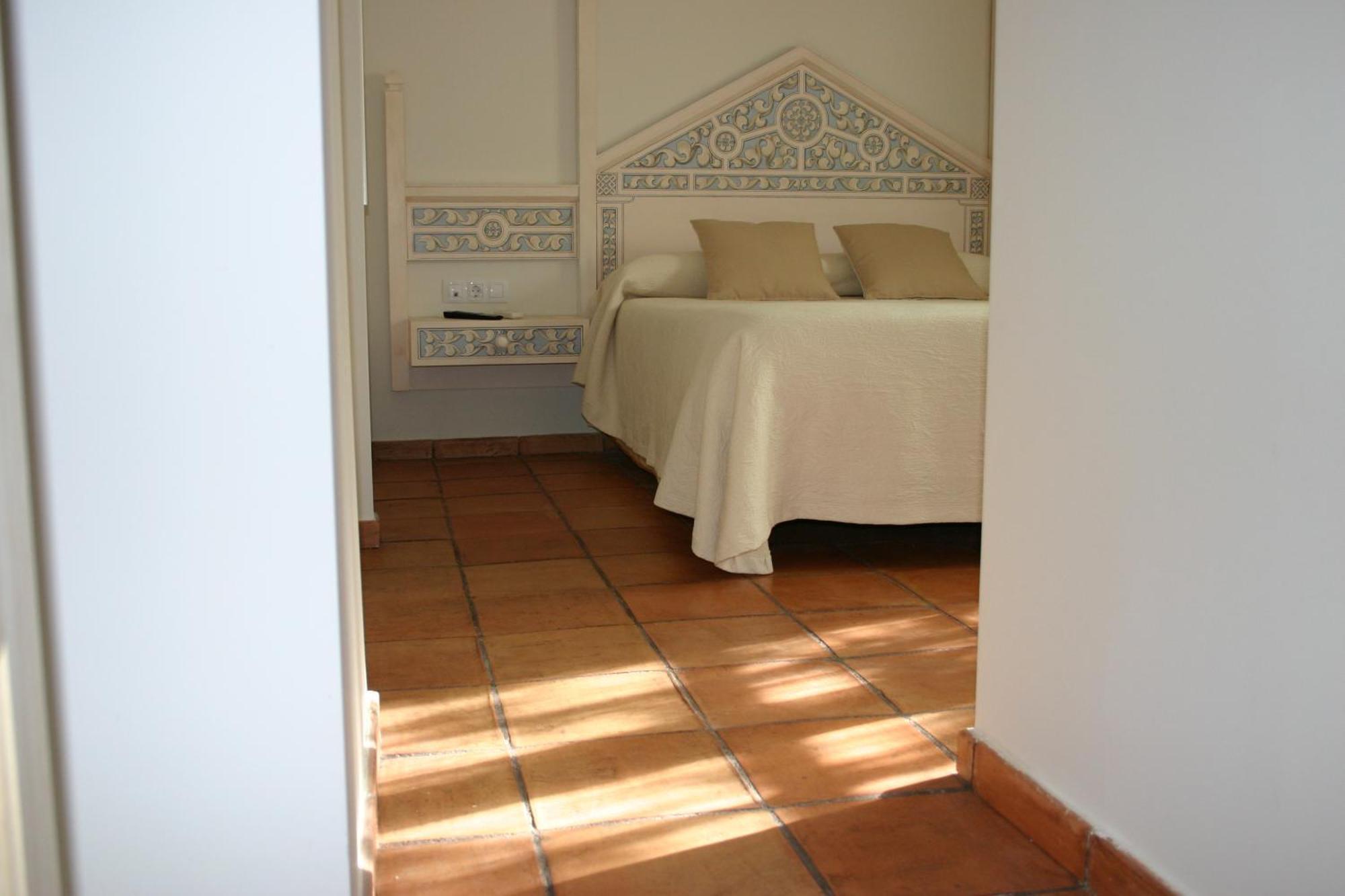 Hostal Santa Maria De Ubeda Экстерьер фото