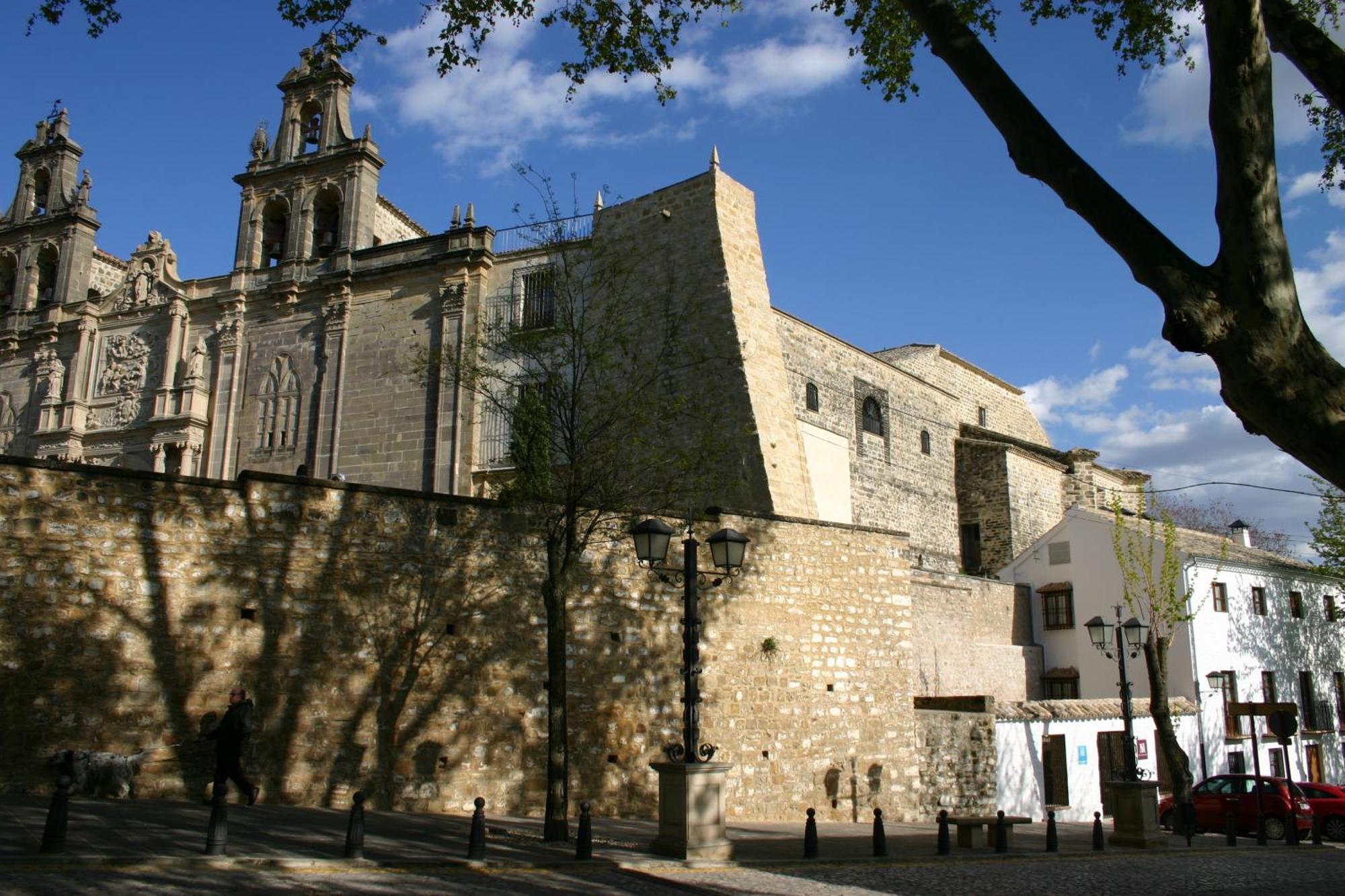 Hostal Santa Maria De Ubeda Экстерьер фото