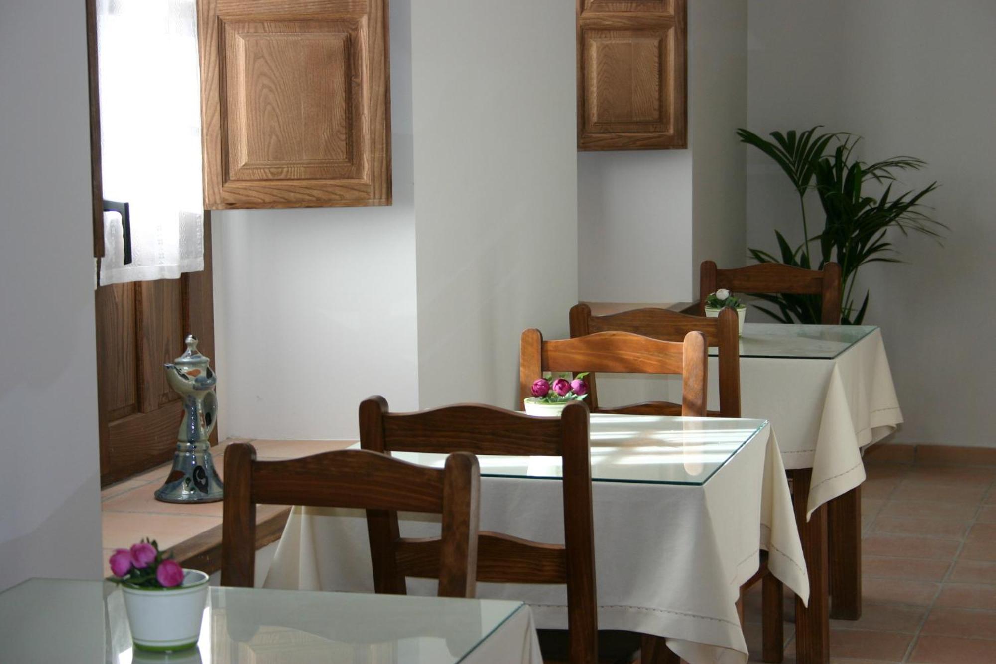 Hostal Santa Maria De Ubeda Экстерьер фото