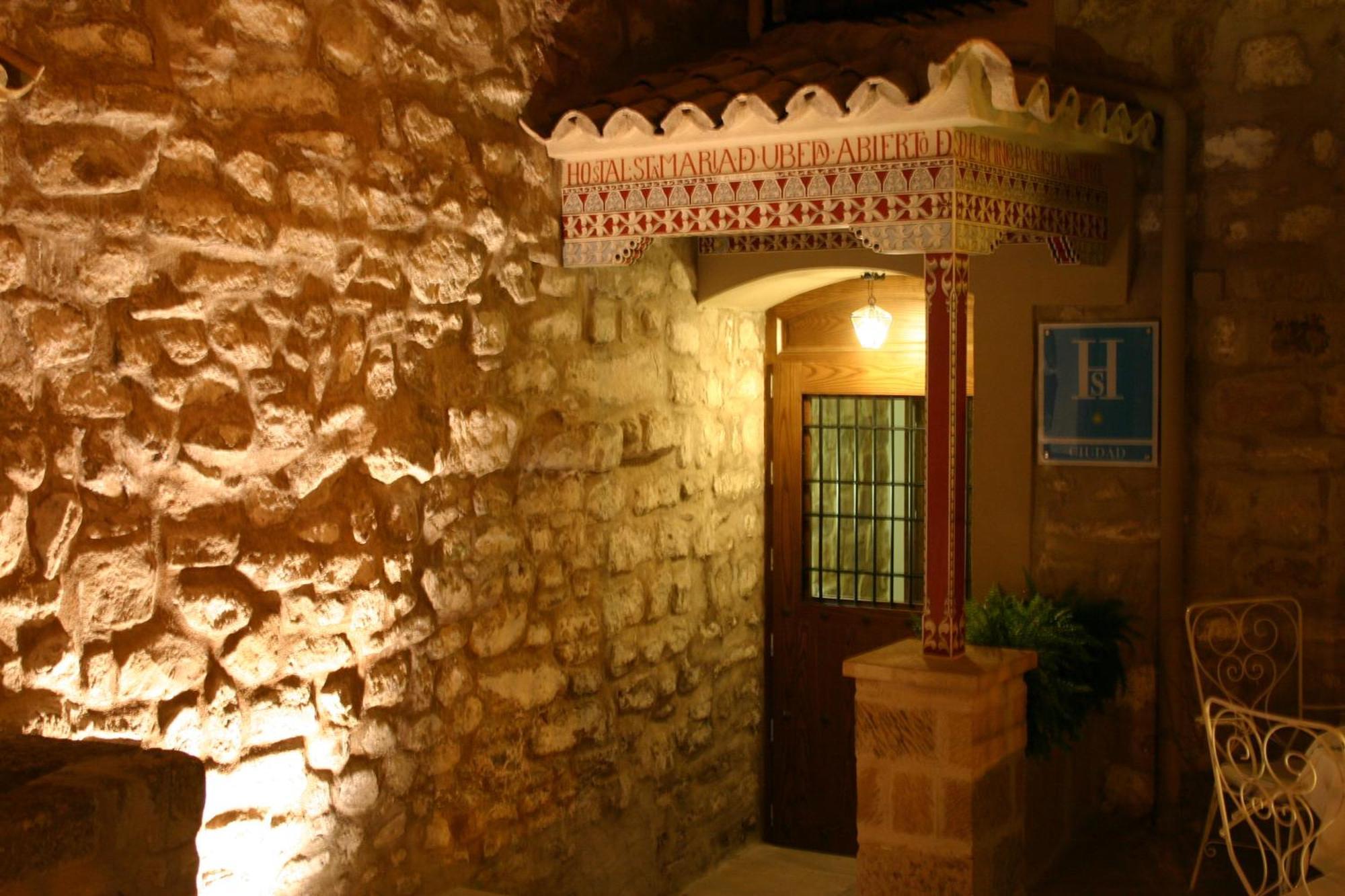 Hostal Santa Maria De Ubeda Экстерьер фото